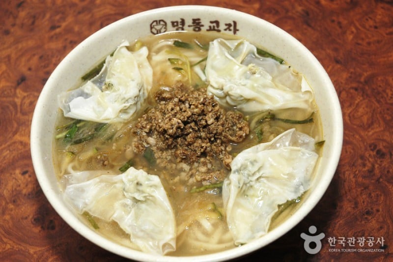 明洞餃子[首爾值得炫耀的韓式餐廳] (1/11)