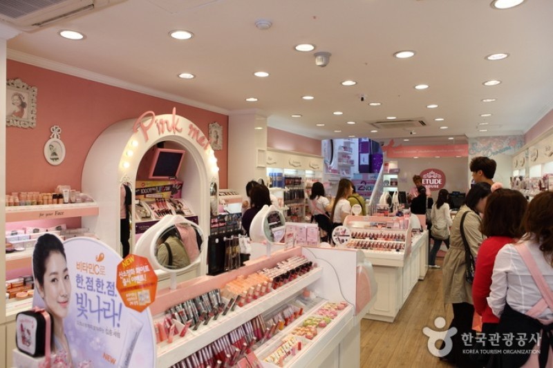 ETUDE HOUSE 明洞1號店 (1/13)