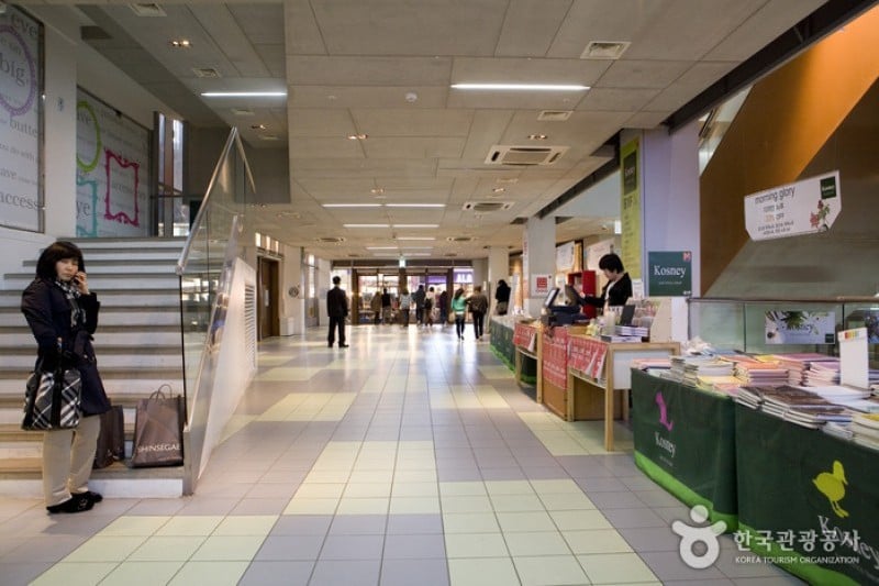M Plaza  (6/17)