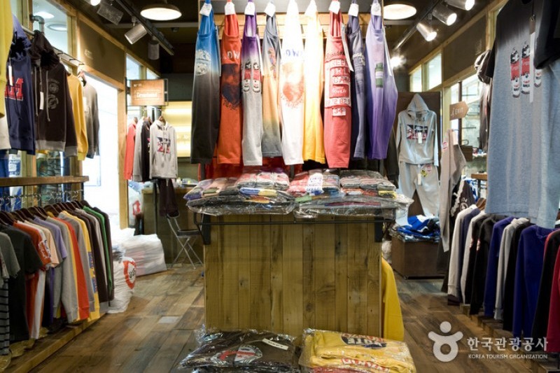 Fashion Mall U:US (2/16)