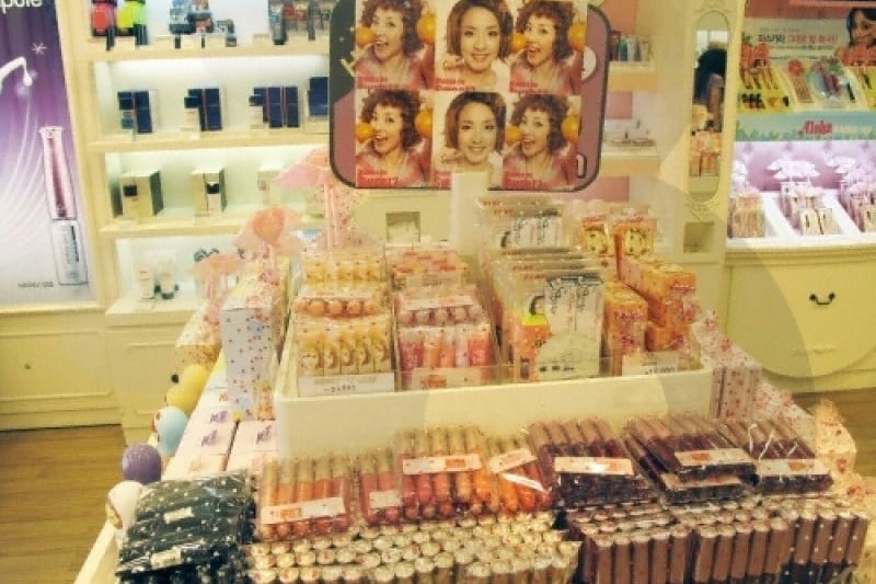 Etude House 明洞忠武路店   (2/7)