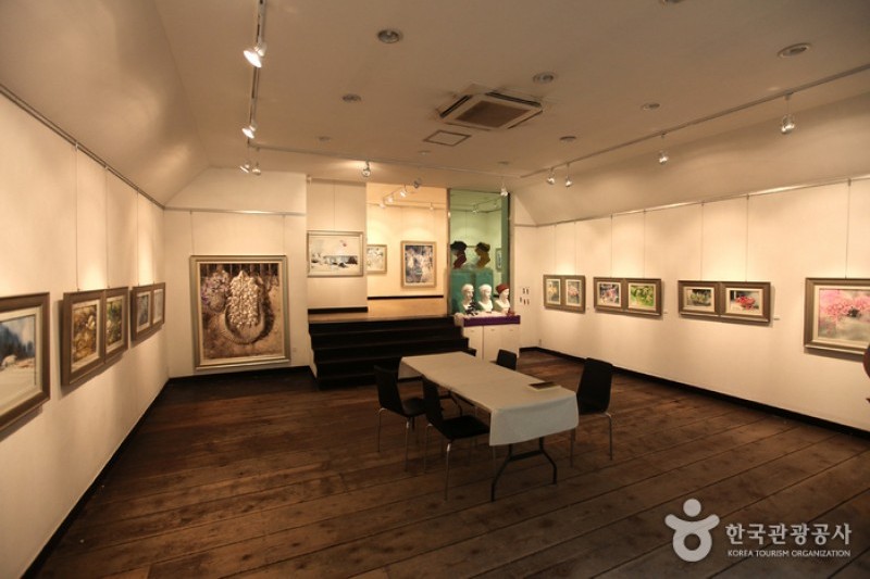 耕仁美術館 (1/11)