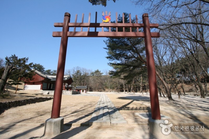 首爾貞陵 [UNESCO世界文化遺產]