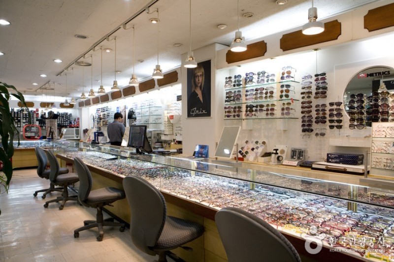 Eyedaq眼鏡明洞店 (1/9)