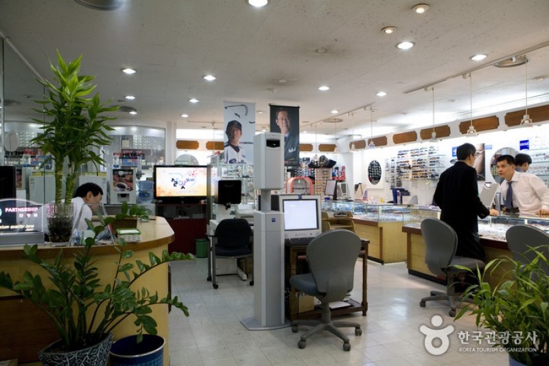 Eyedaq眼鏡明洞店 (2/9)
