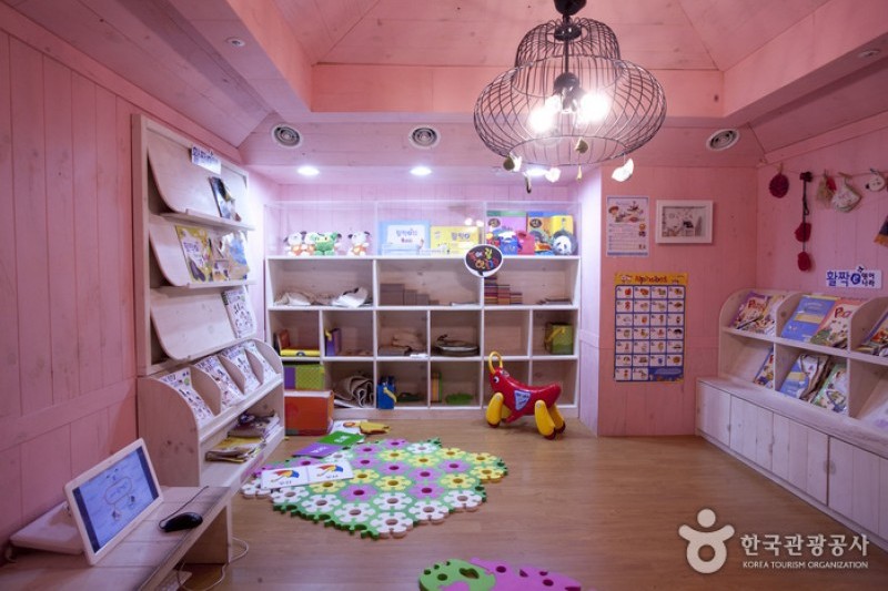 草莓妹 Dalki(Strawberry /  Kids Cafe) (8/12)