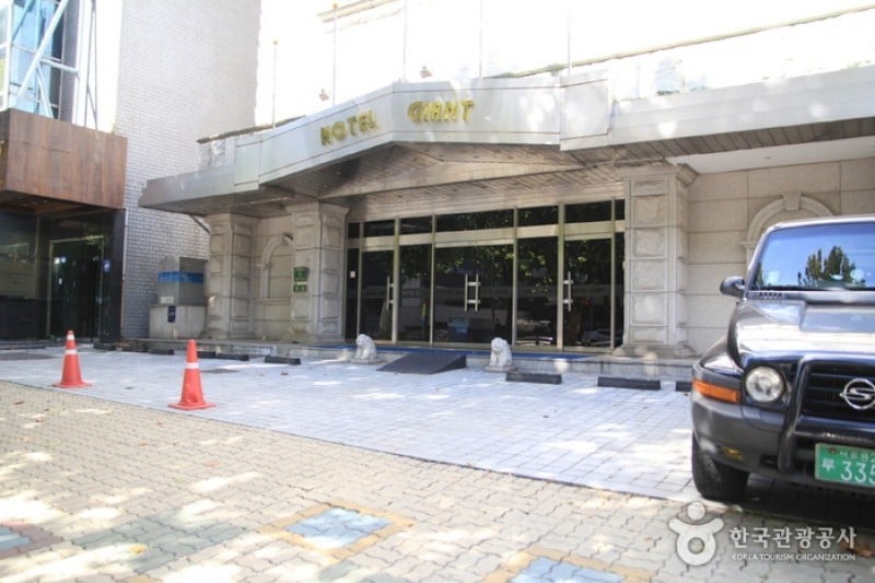 Giant飯店 (1/4)