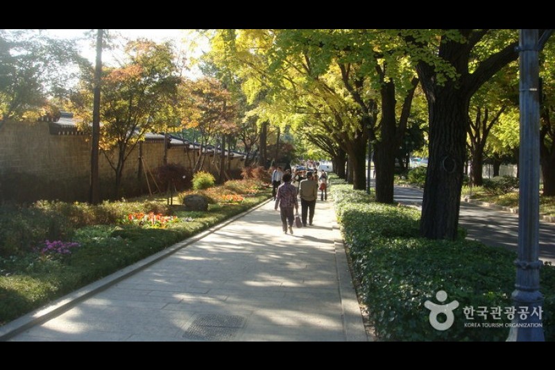 青瓦臺前道路 (9/13)