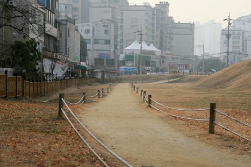 首爾風納洞土城