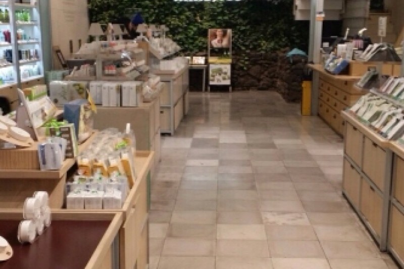 Innisfree明洞店 (1/1)
