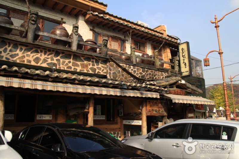 仁壽峰鄉村風味餐廳