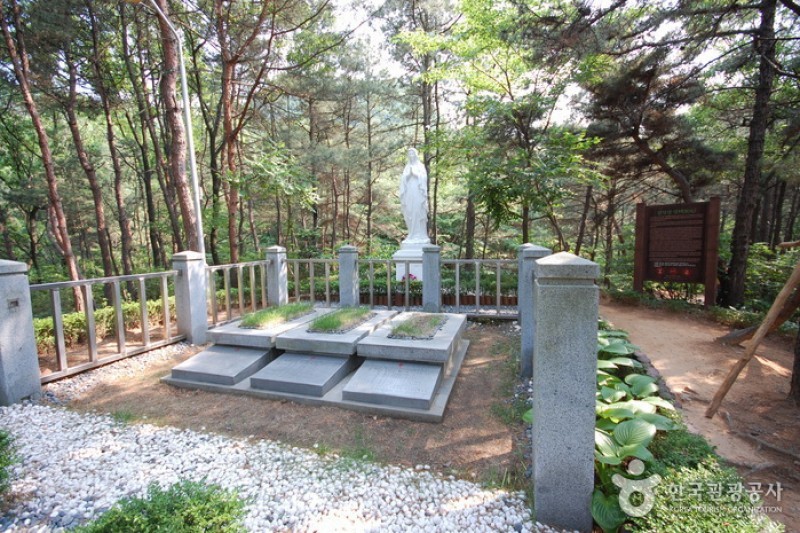 三聖山聖地