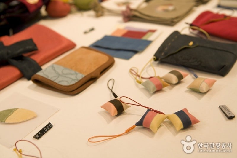 韓國工藝文化振興院 工藝名品販賣館  (6/13)
