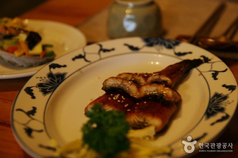 大瓦房 (8/10)