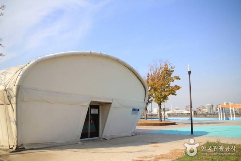 漢江市民公園汝矣島戶外游泳池 (4/4)