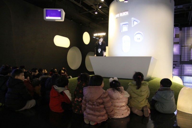 Digital Pavilion館 (10/10)