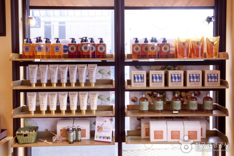 歐舒丹 Loccitane  (4/10)