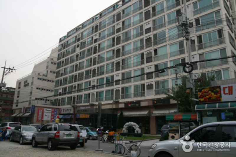 Doorae自助餐: 旅行團專用餐廳 (1/6)
