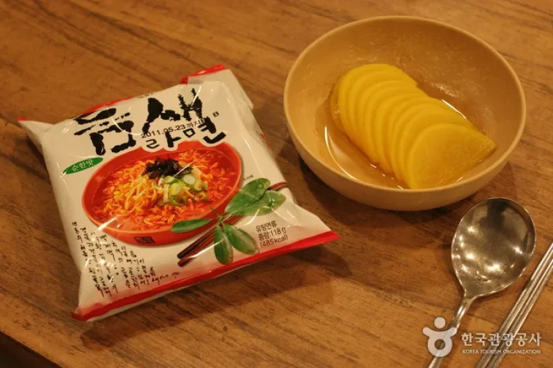 夾縫泡麵 (8/11)