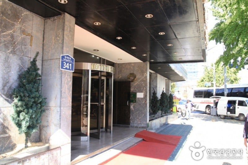 三湖觀光飯店 (1/4)