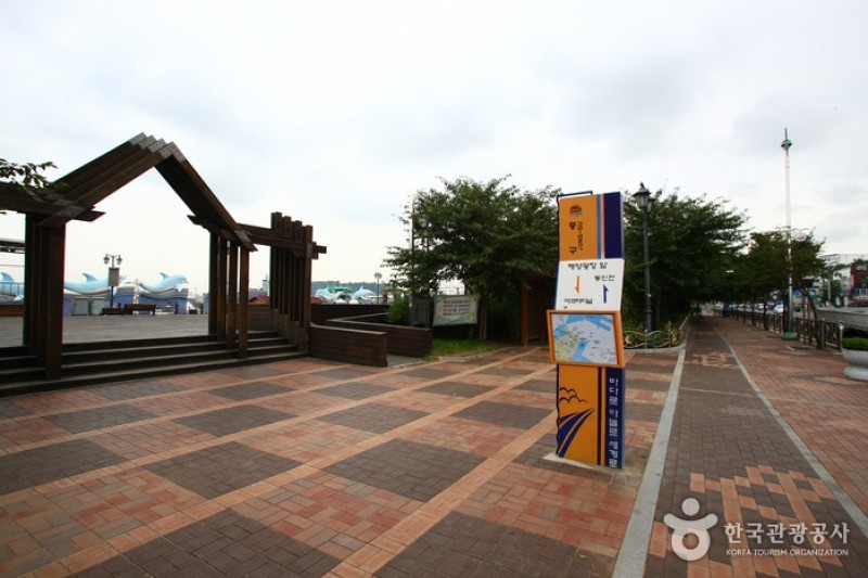沿岸碼頭 (2/2)