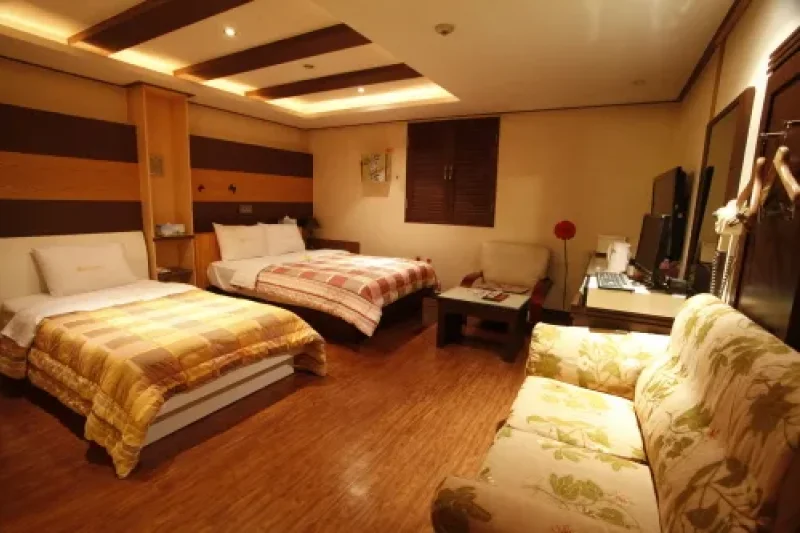 Hotel with[優秀住宿設施]  (2/4)