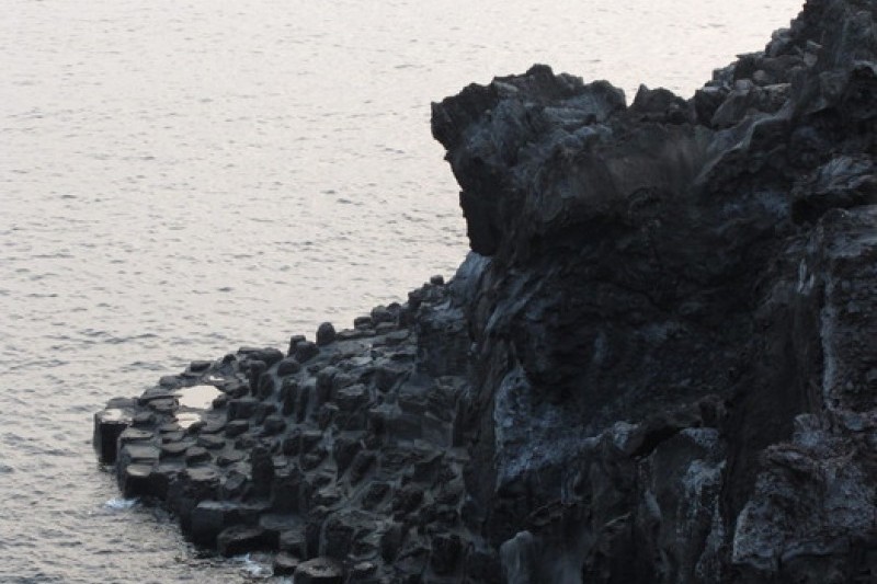 大浦海岸柱狀節理帶