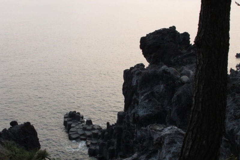 大浦海岸柱狀節理帶