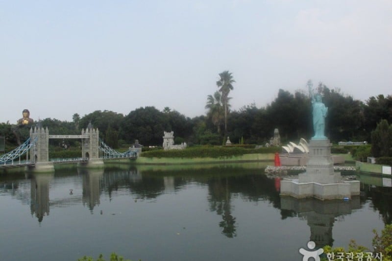 小人國主題樂園