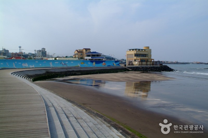 三陽黑沙灘