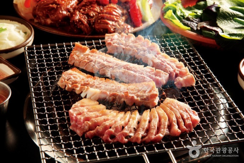 黑豚家 济州(흑돈가 제주) (2/6)