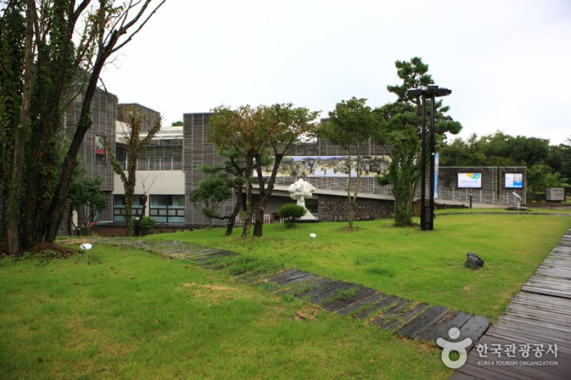 濟州現代美術館(제주현대미술관) (16/20)