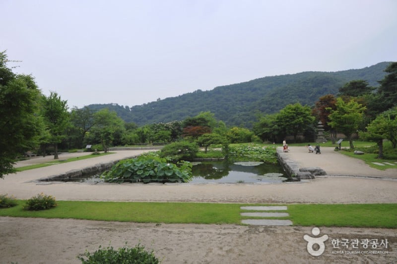 湖巖美術館