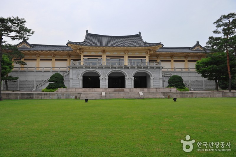 湖巖美術館