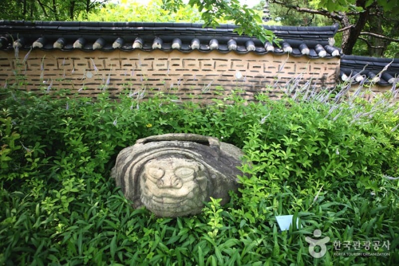 湖巖美術館