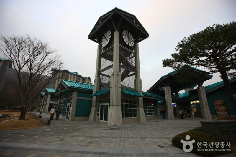 昆池岩渡假村 (1/7)