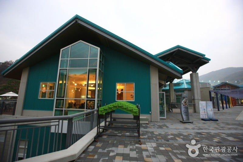 昆池岩渡假村 (6/7)