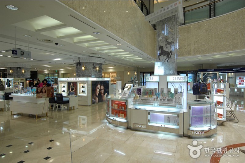 Galleria百貨公司水原店 (1/4)
