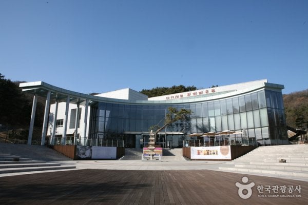 利川市立月田美術館