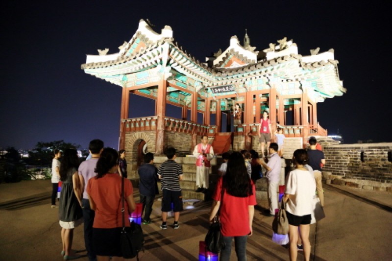 水原華城月光之旅