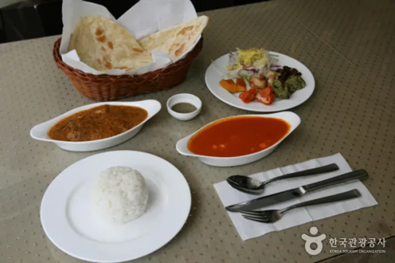Royal India (4/11)