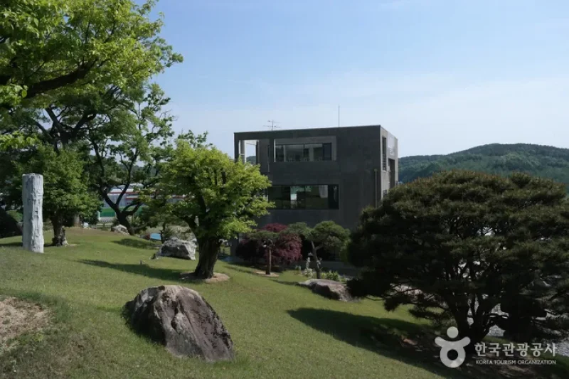 笑鬱園