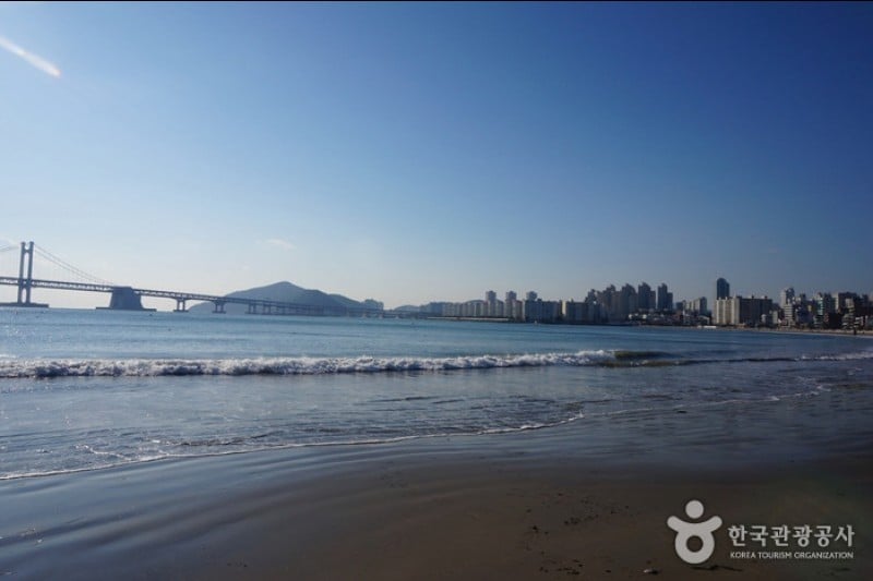 廣安里海水浴場