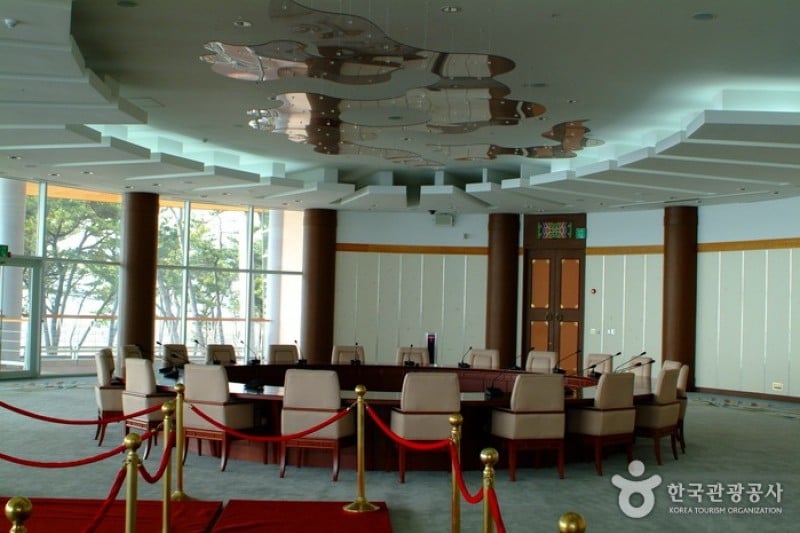 Nurimaru APEC House (4/6)