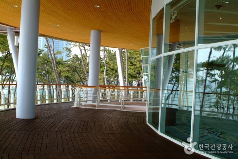 Nurimaru APEC House (5/6)