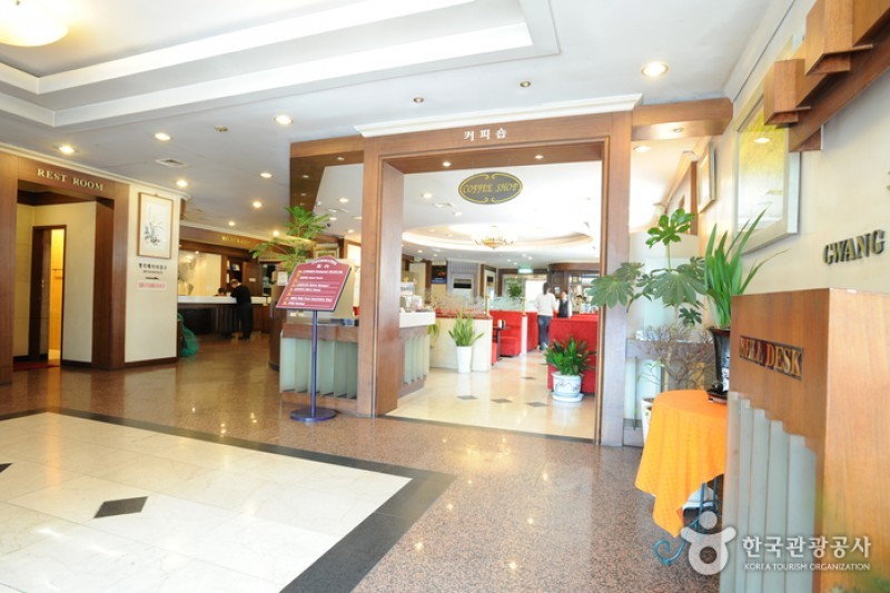 廣場觀光飯店