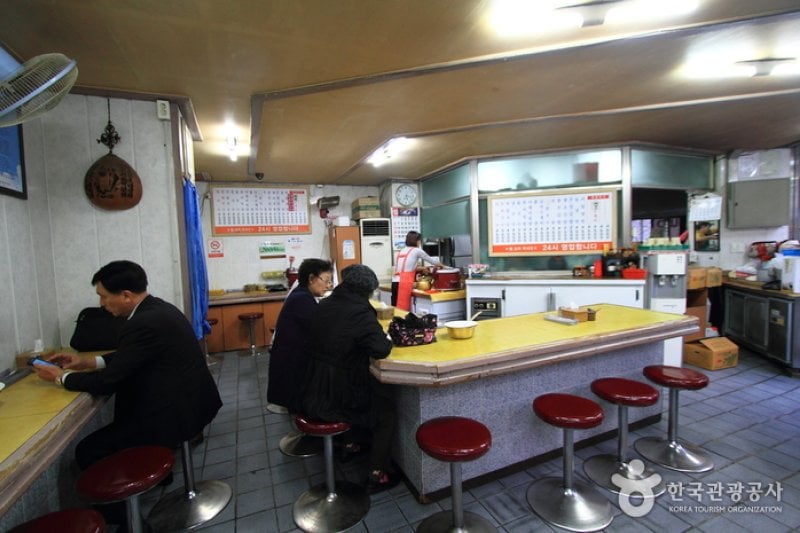 奶奶家生魚片拌麵 (4/5)