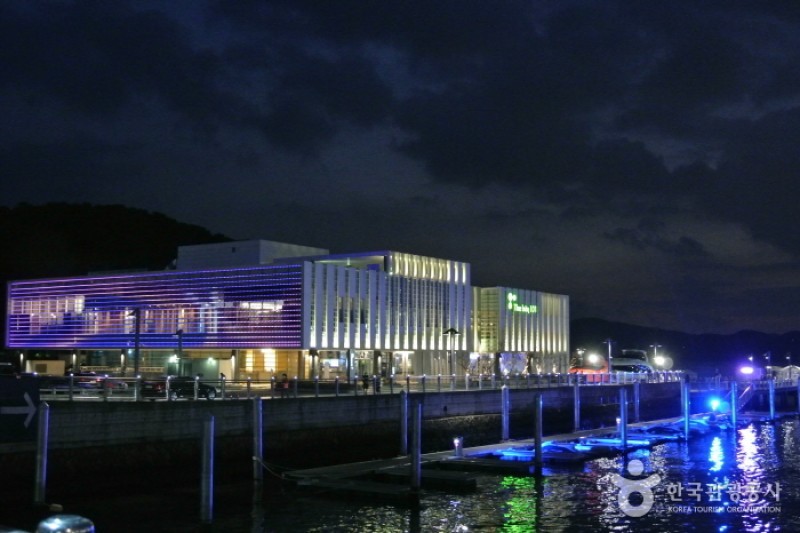 The Bay 101 (1/8)