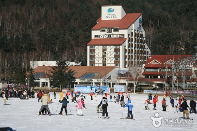 龍平滑雪渡假村