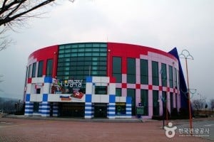春川人偶劇場